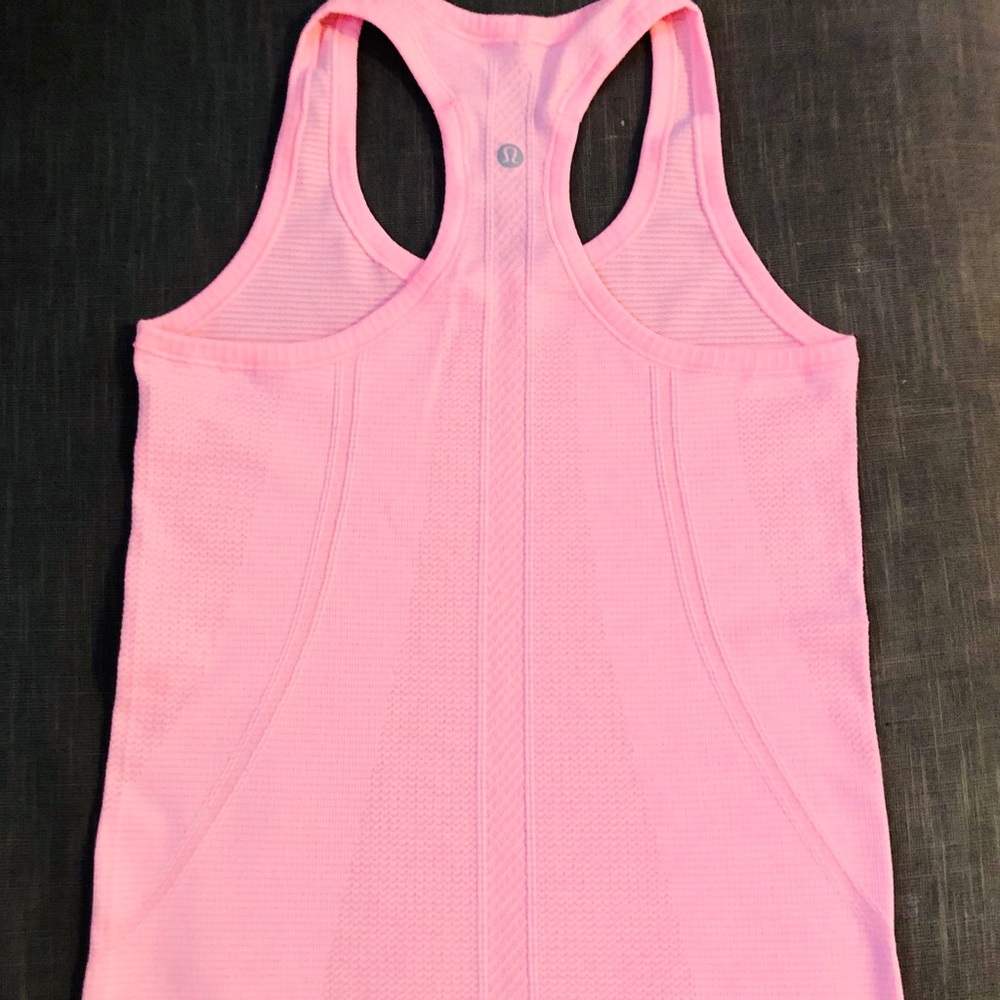 Lulu lemon athletica shirt
